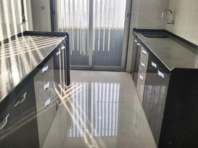 2 BHK Apartment in Malad West for rent Mumbai. The reference number is 16815927