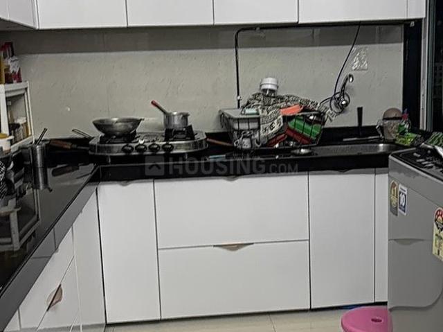 2 BHK Apartment in Malad West for rent Mumbai. The reference number is 17097861