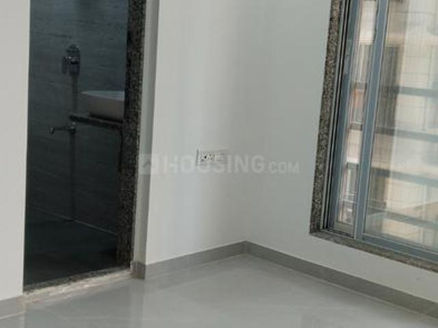 2 BHK Apartment in Malad West for rent Mumbai. The reference number is 18515959