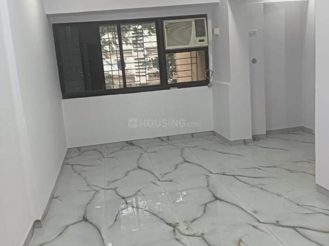 2 BHK Apartment in Malad West for rent Mumbai. The reference number is 18554130