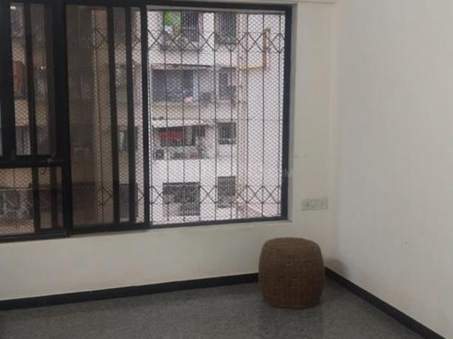 2 BHK Apartment in Malad West for rent Mumbai. The reference number is 18670120