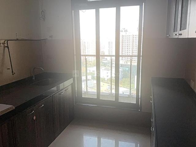 2 BHK Apartment in Malad West for rent Mumbai. The reference number is 18740565