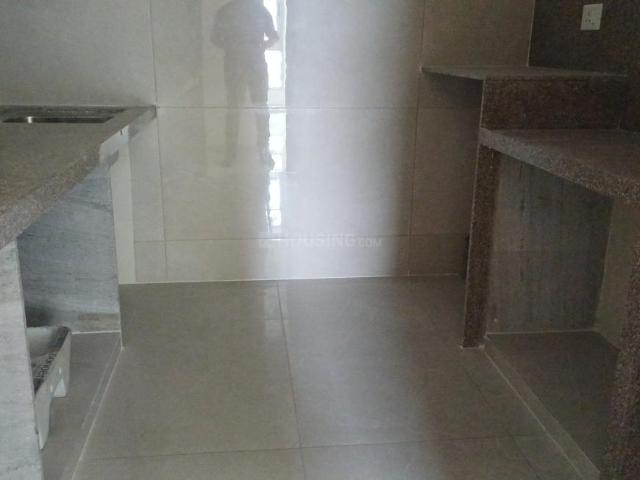 2 BHK Apartment in Malad West for rent Mumbai. The reference number is 18741014