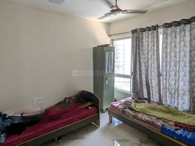 2 BHK Apartment in Malad West for rent Mumbai. The reference number is 18170721