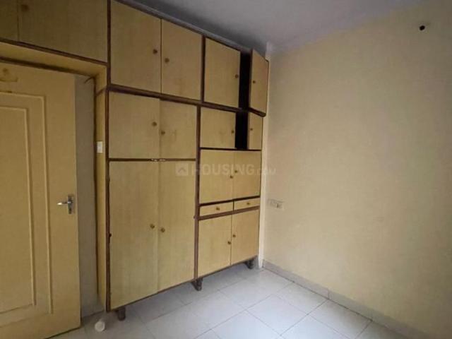 2 BHK Apartment in Malad West for rent Mumbai. The reference number is 18260267