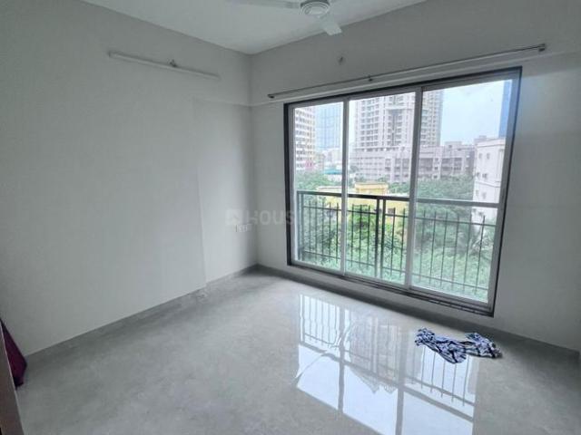 2 BHK Apartment in Malad West for rent Mumbai. The reference number is 18286017