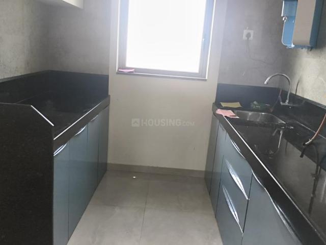 2 BHK Apartment in Malad West for rent Mumbai. The reference number is 18287862