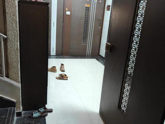 2 BHK Apartment in Malad West for rent Mumbai. The reference number is 19469879