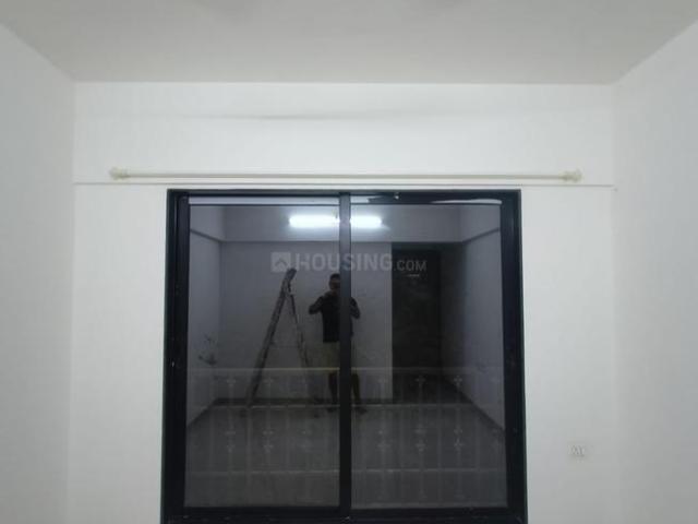 2 BHK Apartment in Malad West for rent Mumbai. The reference number is 19798312