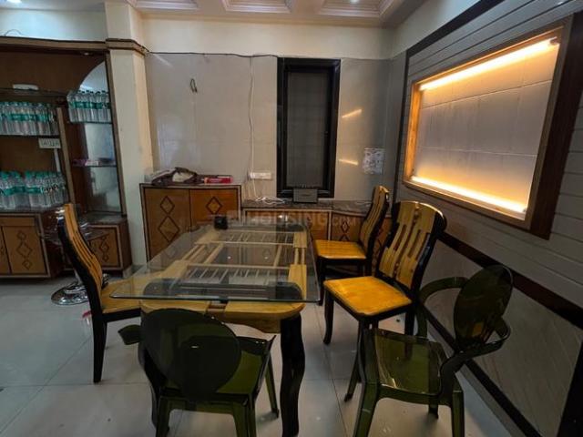 2 BHK Apartment in Malad West for rent Mumbai. The reference number is 19862573