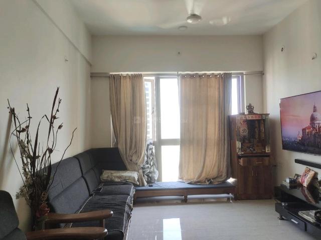 2 BHK Apartment in Malad West for rent Mumbai. The reference number is 19877913