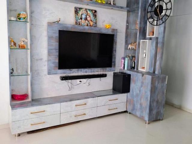 2 BHK Apartment in Malad West for rent Mumbai. The reference number is 19881318