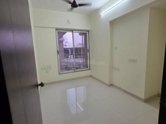 2 BHK Apartment in Malad West for rent Mumbai. The reference number is 19918296