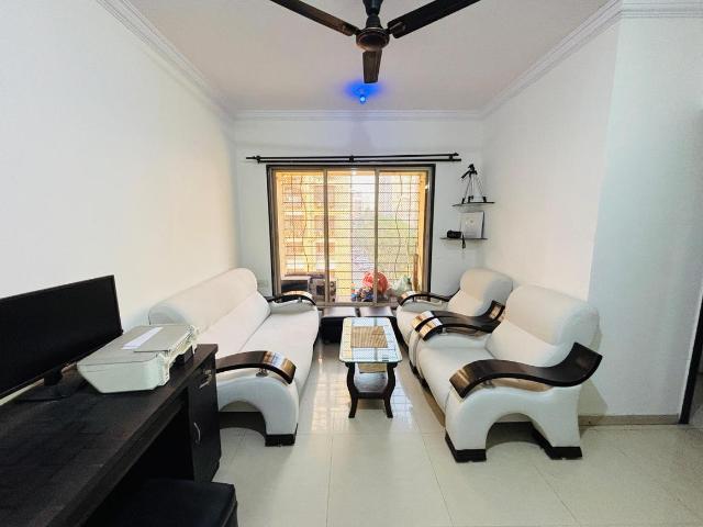 2 BHK Apartment in Malad West for rent Mumbai. The reference number is 19975568
