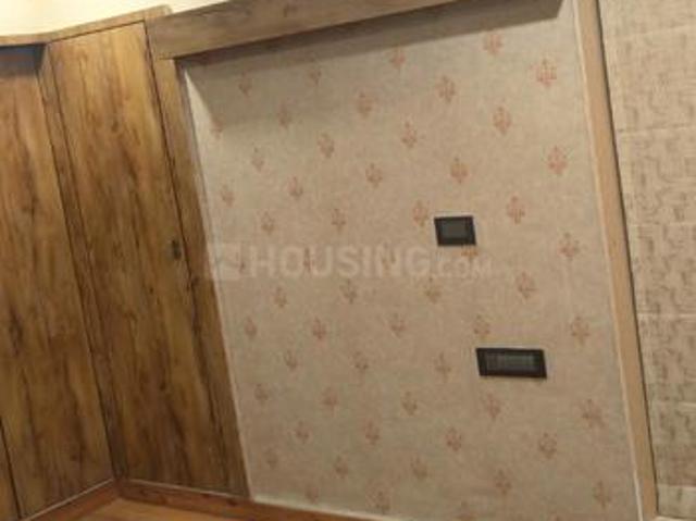 2 BHK Apartment in Malad West for rent Mumbai. The reference number is 19982202