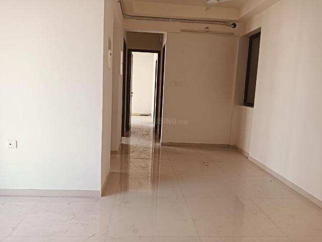 2 BHK Apartment in Malad West for rent Mumbai. The reference number is 19986947