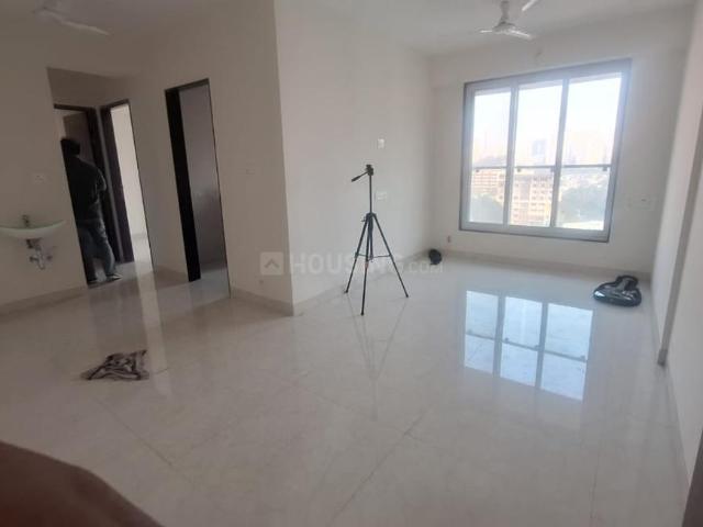 2 BHK Apartment in Malad West for rent Mumbai. The reference number is 19002259