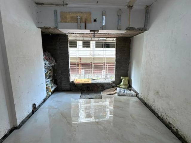 2 BHK Apartment in Malad West for rent Mumbai. The reference number is 20412130