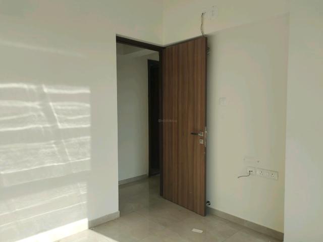 2 BHK Apartment in Malad West for rent Mumbai. The reference number is 20459840