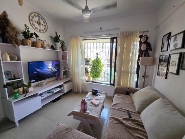 2 BHK Apartment in Malad West for rent Mumbai. The reference number is 20459932
