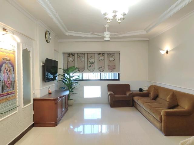 2 BHK Apartment in Malad West for rent Mumbai. The reference number is 20461758