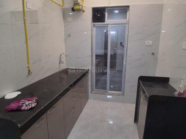 2 BHK Apartment in Malad West for rent Mumbai. The reference number is 20478592