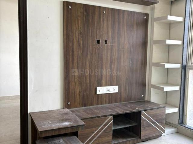 2 BHK Apartment in Malad West for rent Mumbai. The reference number is 20495999