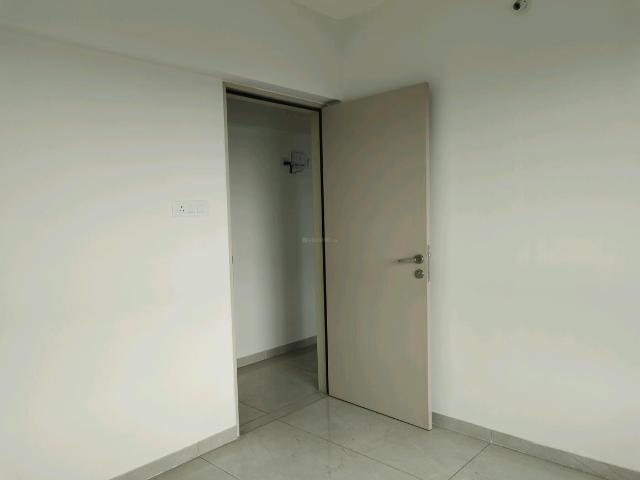 2 BHK Apartment in Malad West for rent Mumbai. The reference number is 20620734