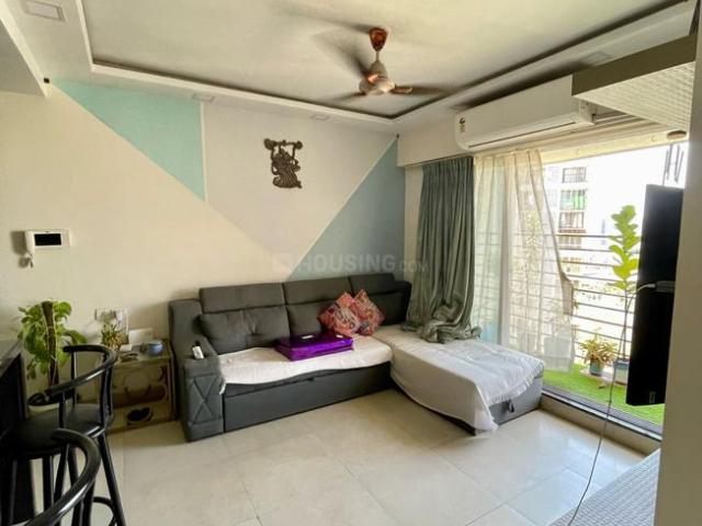 2 BHK Apartment in Malad West for rent Mumbai. The reference number is 20637509