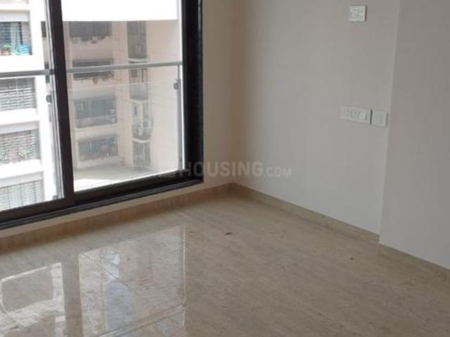 2 BHK Apartment in Malad West for rent Mumbai. The reference number is 20637351