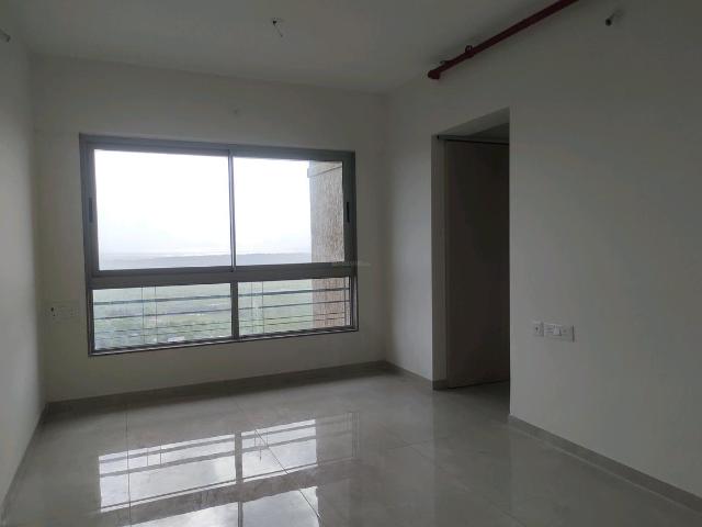 2 BHK Apartment in Malad West for rent Mumbai. The reference number is 20637392