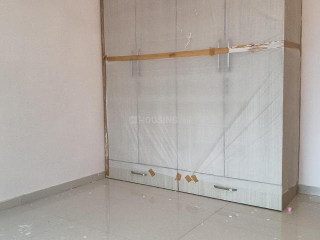 2 BHK Apartment in Malad West for rent Mumbai. The reference number is 20813380