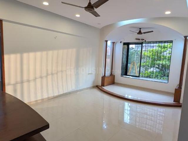 2 BHK Apartment in Malad West for rent Mumbai. The reference number is 20027213