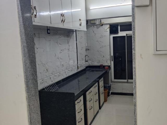 2 BHK Apartment in Malad West for rent Mumbai. The reference number is 20038240