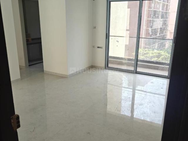 2 BHK Apartment in Malad West for rent Mumbai. The reference number is 20039681
