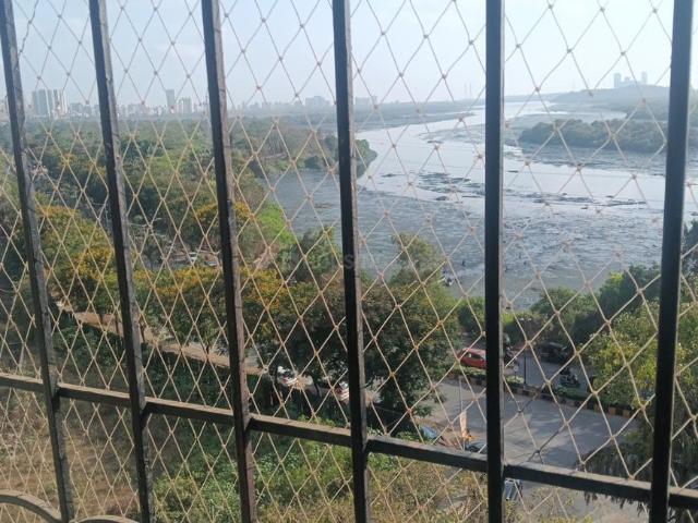 2 BHK Apartment in Malad West for rent Mumbai. The reference number is 20122358