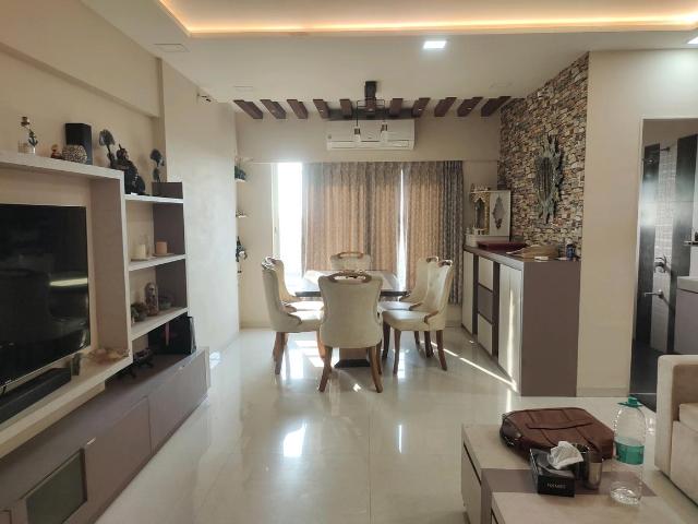 2 BHK Apartment in Malad West for rent Mumbai. The reference number is 20293983