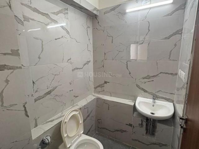2 BHK Apartment in Malad West for rent Mumbai. The reference number is 20299369