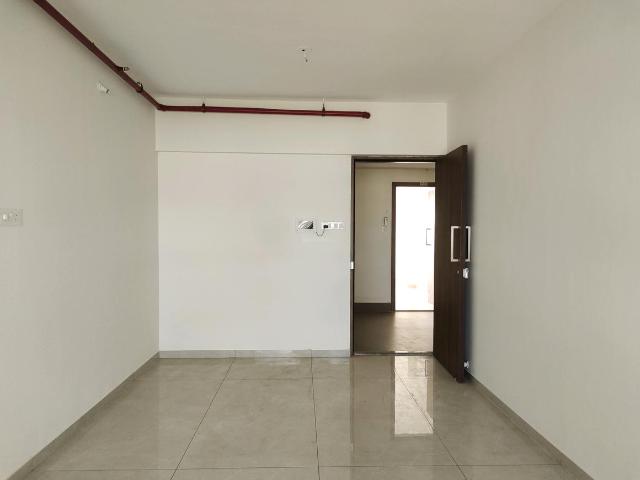 2 BHK Apartment in Malad West for rent Mumbai. The reference number is 20339171
