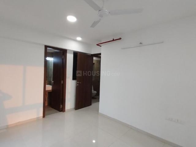 2 BHK Apartment in Malad West for rent Mumbai. The reference number is 20343184