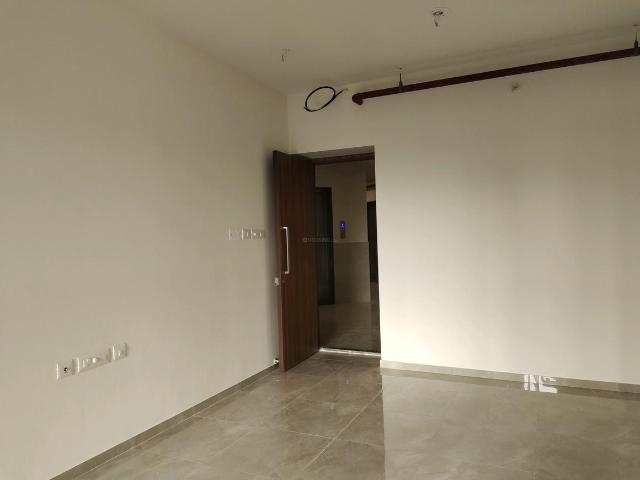 2 BHK Apartment in Malad West for rent Mumbai. The reference number is 20354619