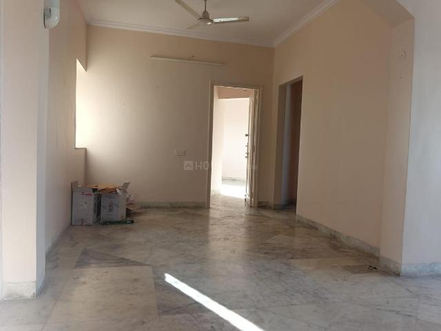 2 BHK Apartment in Malad West for rent Mumbai. The reference number is 20390450