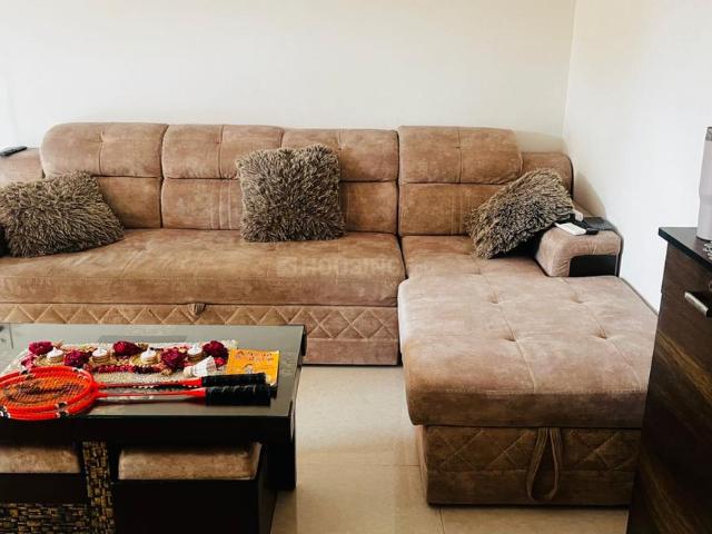 2 BHK Apartment in Malad West for rent Mumbai. The reference number is 20398606