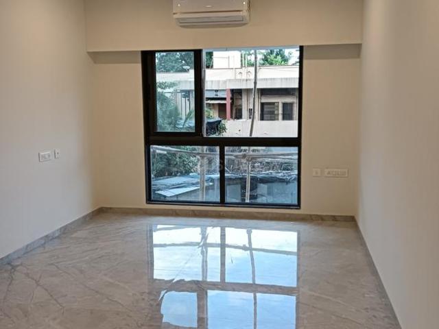 2 BHK Apartment in Malad West for resale Mumbai. The reference number is 14794960