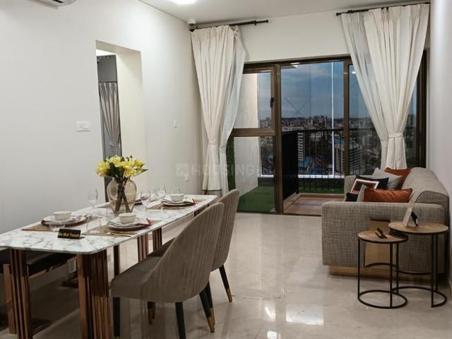 2 BHK Apartment in Malad West for resale Mumbai. The reference number is 14710198
