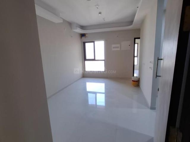 2 BHK Apartment in Malad West for resale Mumbai. The reference number is 16690666