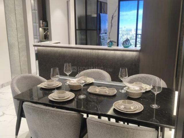 2 BHK Apartment in Malad West for resale Mumbai. The reference number is 17413115