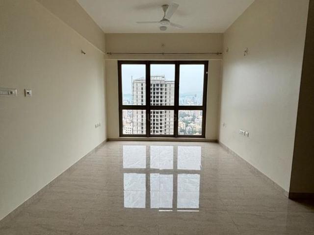 2 BHK Apartment in Malad West for resale Mumbai. The reference number is 17885954