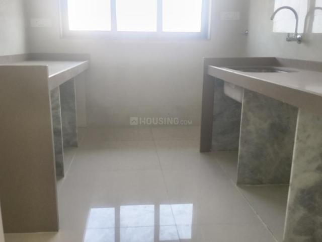 2 BHK Apartment in Malad West for resale Mumbai. The reference number is 18046189