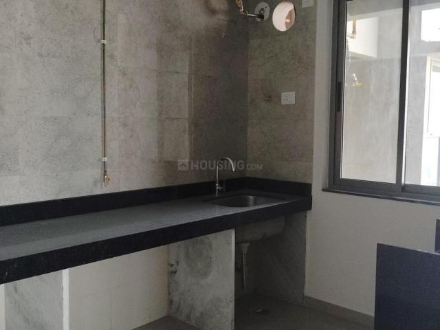 2 BHK Apartment in Malad West for resale Mumbai. The reference number is 18165896